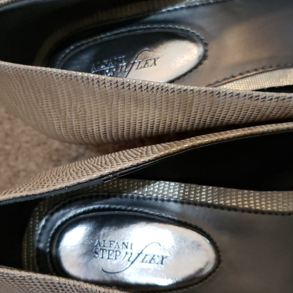 Alfani Step n Flex Peep Toe Wedge Heels - Picture 6 of 6